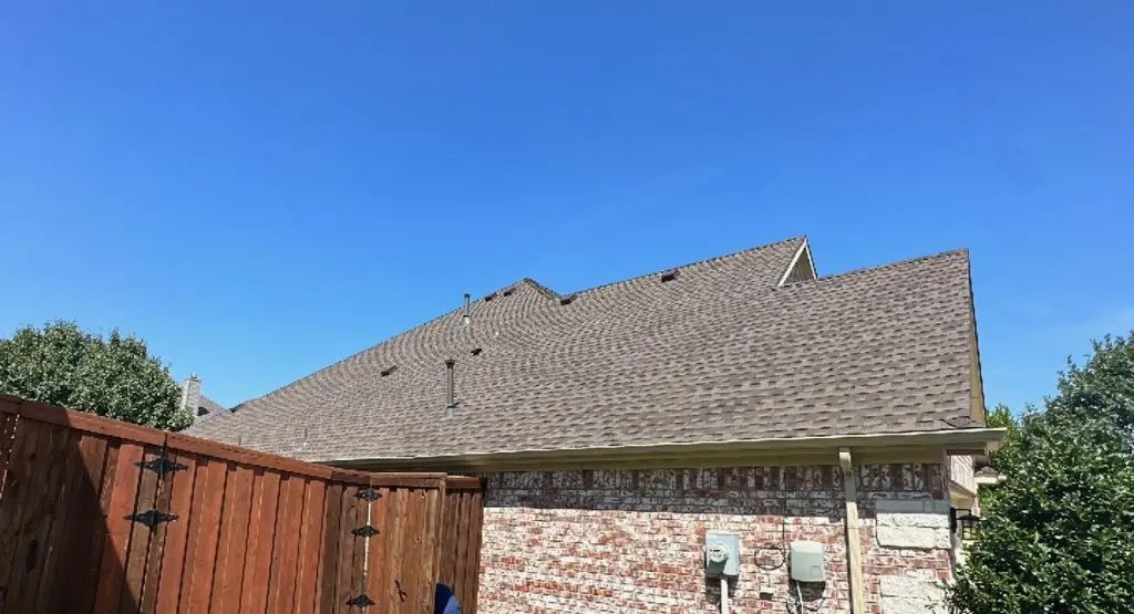 Completed roof replacement project in Spring